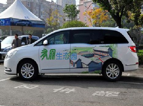 扬州户外车贴喷绘如何保持效果?